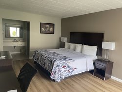  - Red Roof Inn Clearfield - I-80, Exit 120