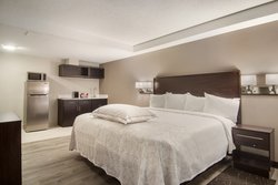  - Red Roof Plus+ Inn Erie