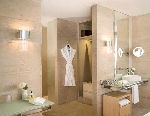 INTERCONTINENTAL HAYMAN ISLAND RESO - Photo 63