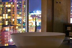  - W Hotel Midtown Nashville - I-40 & I-65, Exit 209