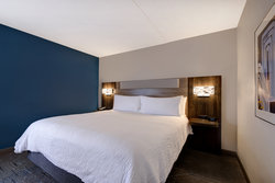  - Holiday Inn Express & Suites 90th Street West Omaha