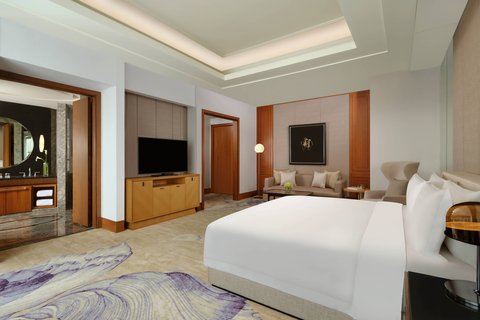 THE RITZ-CARLTON PACIFIC PLACE - Photo 7