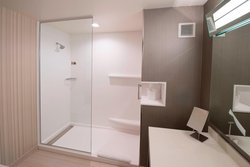  - Courtyard by Marriott Hotel Avalon Area Alpharetta