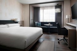  - Marriott Hotel Bellevue - I-405, Exit 13A