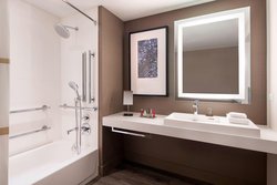  - Marriott Hotel Bellevue - I-405, Exit 13A