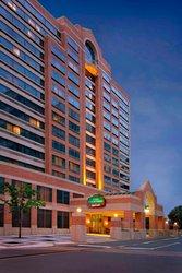  - Courtyard by Marriott Hotel Crystal City Arlington