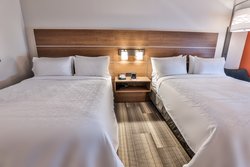  - Holiday Inn Express & Suites MetroCenter Downtown Nashville - I-65, Exit 85