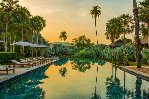 Snakeskin Pool View
