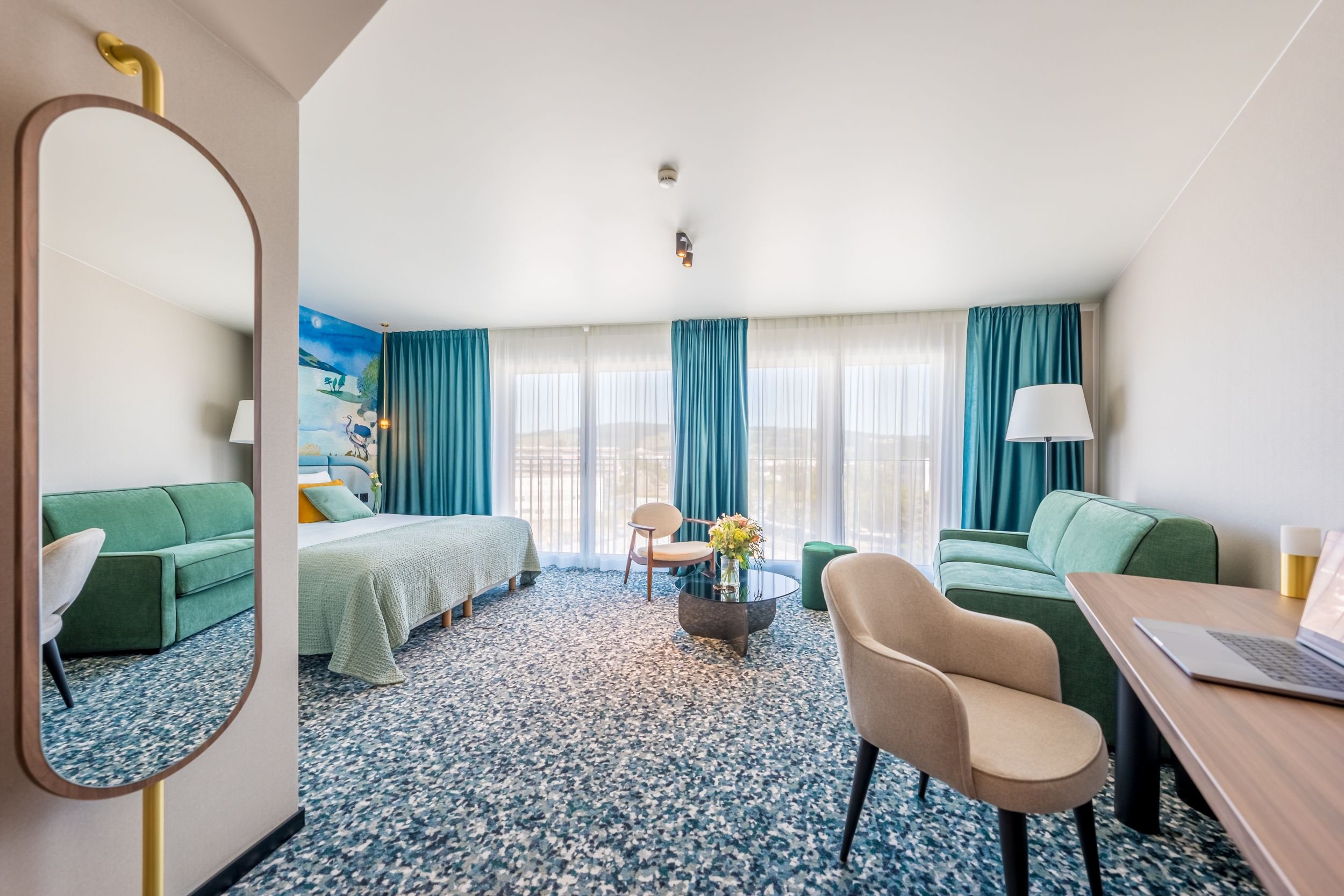 HOTEL D-guestroom-Junior Suite.jpg