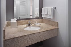  - Courtyard by Marriott Charlotte Arrowood - I-77, Exit 3