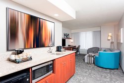  - Courtyard by Marriott Downtown Louisville - I-64, Exits 4 & 5B