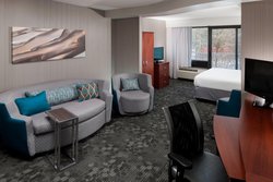  - Courtyard by Marriott Hotel Suffolk - I-664, Exit 8
