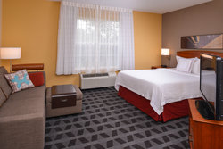  - Candlewood Suites St Charles - I-70, Exit 227