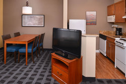  - Candlewood Suites St Charles - I-70, Exit 227
