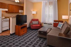  - Candlewood Suites St Charles - I-70, Exit 227
