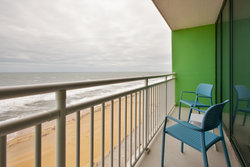  - Holiday Inn Oceanside 21st Virginia Beach