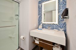  - Holiday Inn Express & Suites Virginia Beach