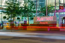  - Marriott Pinnacle Downtown Hotel Vancouver