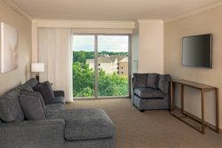  - Delta Hotel by Marriott Chesapeake - I-64, Exit 289