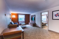  - Holiday Inn Express & Suites Lincoln