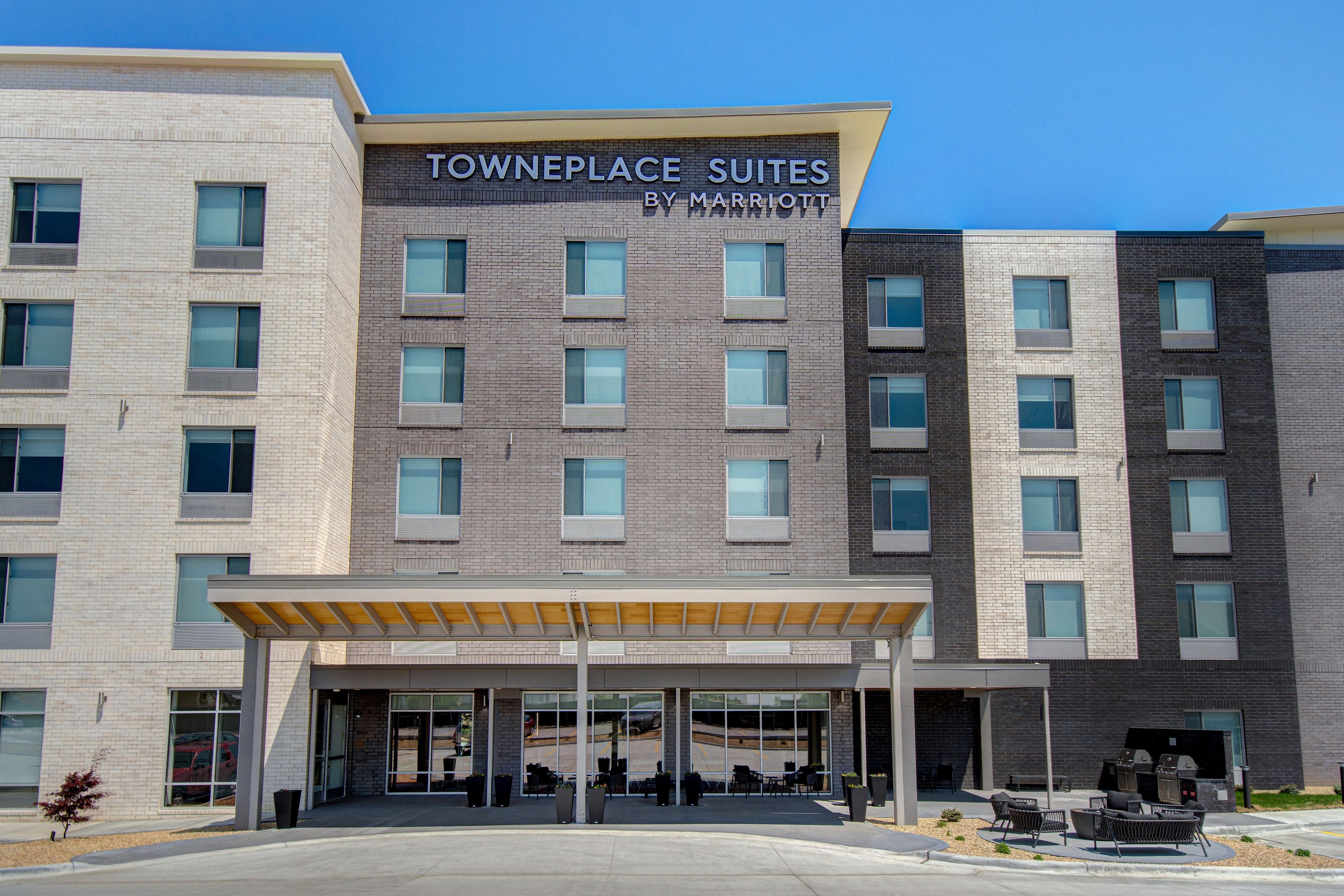 Front Entrance and Patio