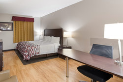  - Red Roof Inn & Suites West Columbus - I-270, Exit 7