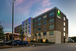  - Holiday Inn Express South Park Orlando