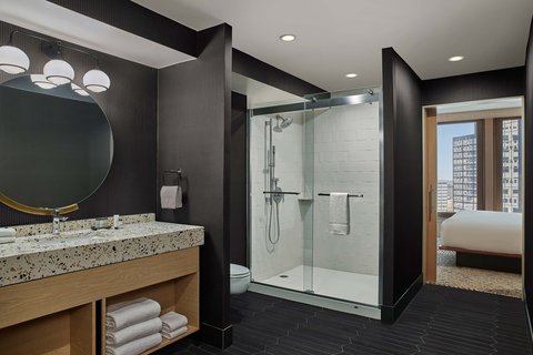 SHERATON DENVER DOWNTOWN - Photo 50