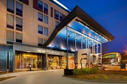  - Aloft Hotel Downtown Milwaukee - I-43, Exit 73A