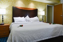  - Fairfield Inn & Suites by Marriott Bradley Airport Windsor Locks