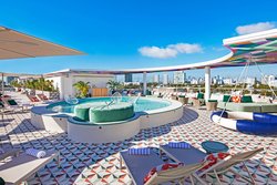  - Moxy Hotel by Marriott South Beach Miami Beach