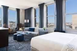  - Renaissance by Marriott Hotel Pittsburgh