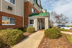  - HomeTowne Studios & Suites Concord - I-85, Exit 49