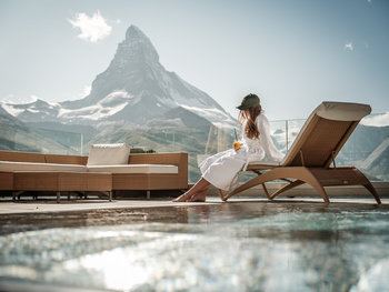 RIFFELALP RESORT 2222M