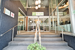  - Holiday Inn Downtown Centre Toronto