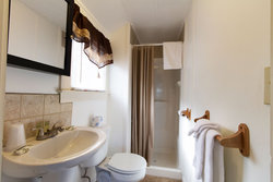  - Half Moon Motel & Cottages Laconia