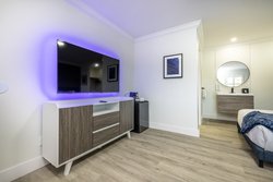  - Wafer 450 Hotel Santa Clara