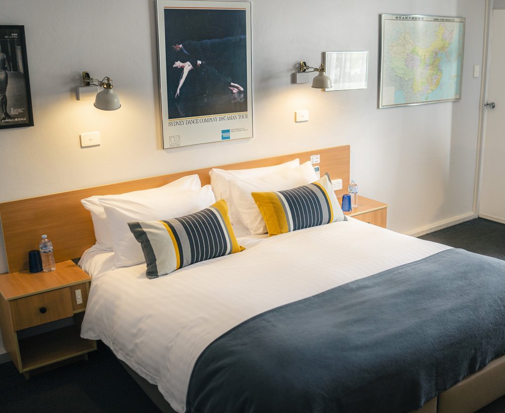 THE ORIANA ORANGE-guestroom-SIGNATURE KING TERRACE ROOM.jpg