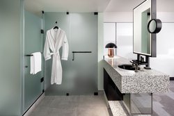  - W Hotel Downtown Toronto