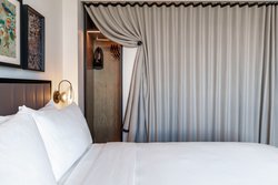  - Renaissance Hotel at Tangra Flushing - I-678, Exit 13