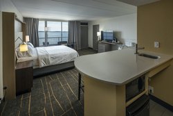  - Holiday Inn Detroit Lakes