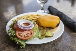  - Holiday Inn Detroit Lakes