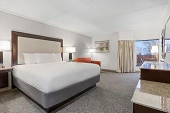 Cliffside King Room