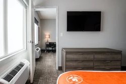  - Amsterdam Inn & Suites Florenceville-Bristol