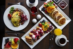  - Crowne Plaza Hotel Niagara Falls