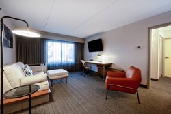  - Courtyard by Marriott Hotel Columbus Airport - I-670, Exit 9