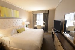  - Magnolia Hotel St Louis - I-44, Exits 292 & 292B