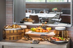  - Hotel NIA Menlo Park