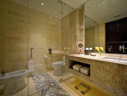  - EB Hotel Miami Springs