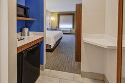  - Holiday Inn Express & Suites Clarksville - I-40, Exit 55